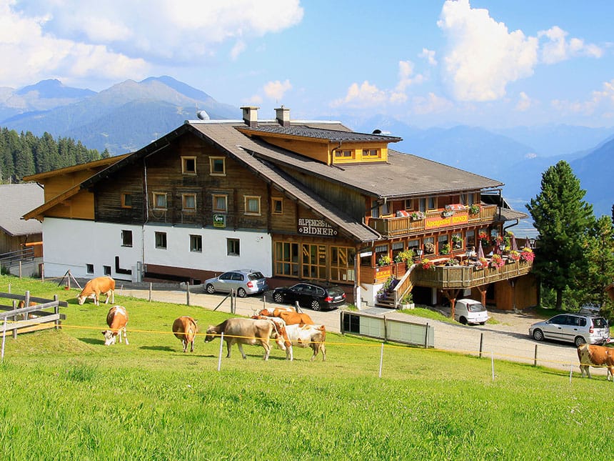 Alpengasthof von Außen