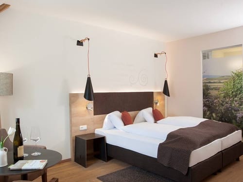 Helles, großes Doppelzimmer