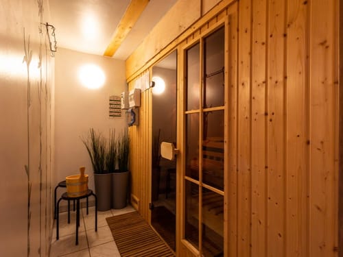 Wellnessbereich mit Sauna