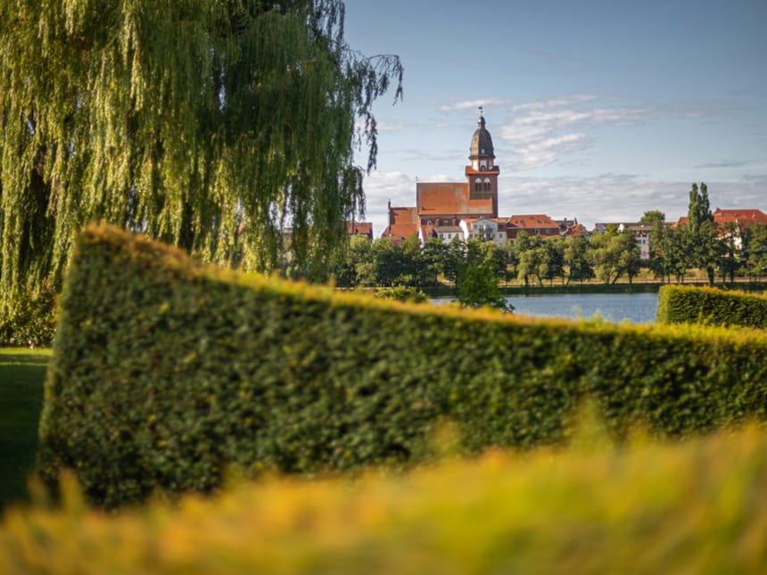 Touri Dat - Reisegutschein "6 Tage Waren an 2024 der Müritz"