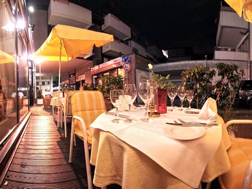 Terrasse am Abend