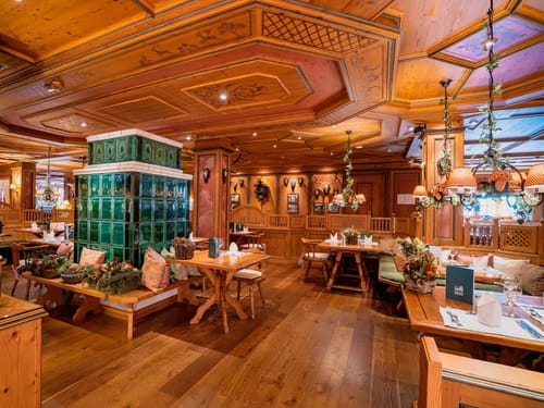 Dorfstubenflair im Restaurant zun Hirschfänger