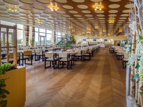 Großes Restaurant