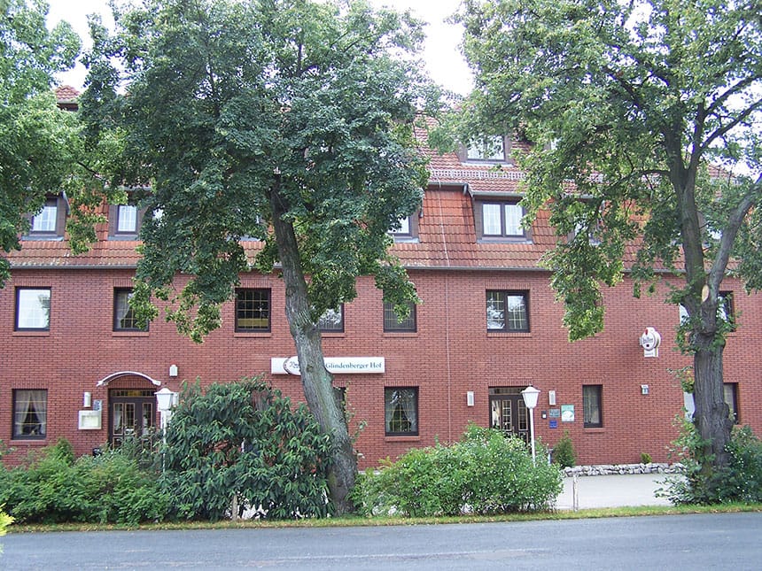 Aussenansicht bei Sonnenschein