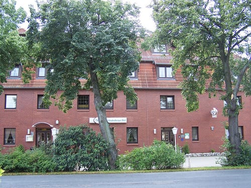 Aussenansicht bei Sonnenschein