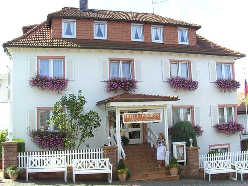 Aussenansicht am Tage