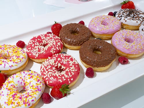 Verschiedene bunte Donuts