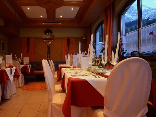 Restaurant-01
