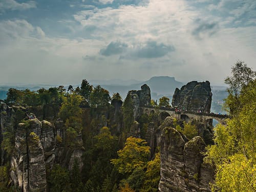 Felsformationen mit Ausblick