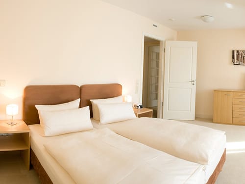 Schönes helles Zimmer