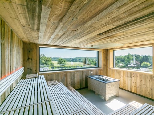 Wellnessbereich mit Finnischer Sauna