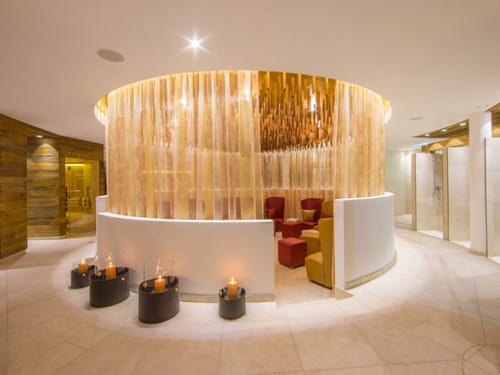 Moderner SPA-Bereich