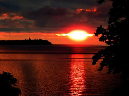 Sonnenuntergang mit Meerblick