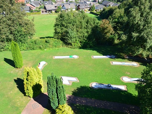 Minigolfplatz im Grünen