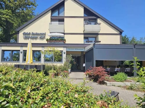 Hotel Schachener Hof bei Sonnenschein