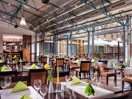Restaurant-01