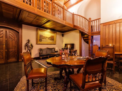 Lobby mit Sitzplätzen