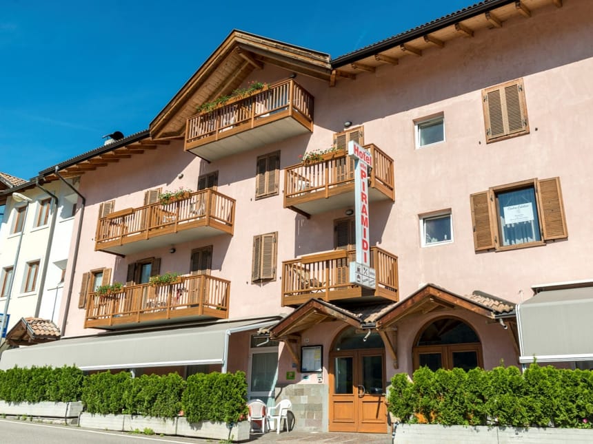 Ansicht Hotel Vorderseite