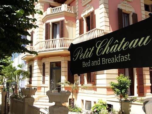 Außenansicht vom Hotel