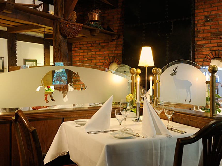 Eingedeckter Tisch im Vila Vita Burghotel