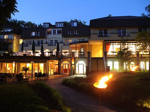 Gartenansicht am Abend