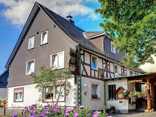Seitenansicht des Hauses