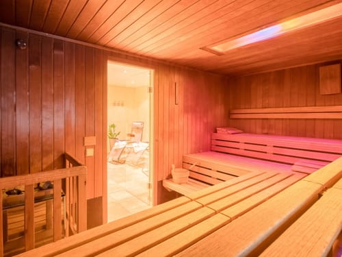 Wellnessbereich mit Finnischer Sauna