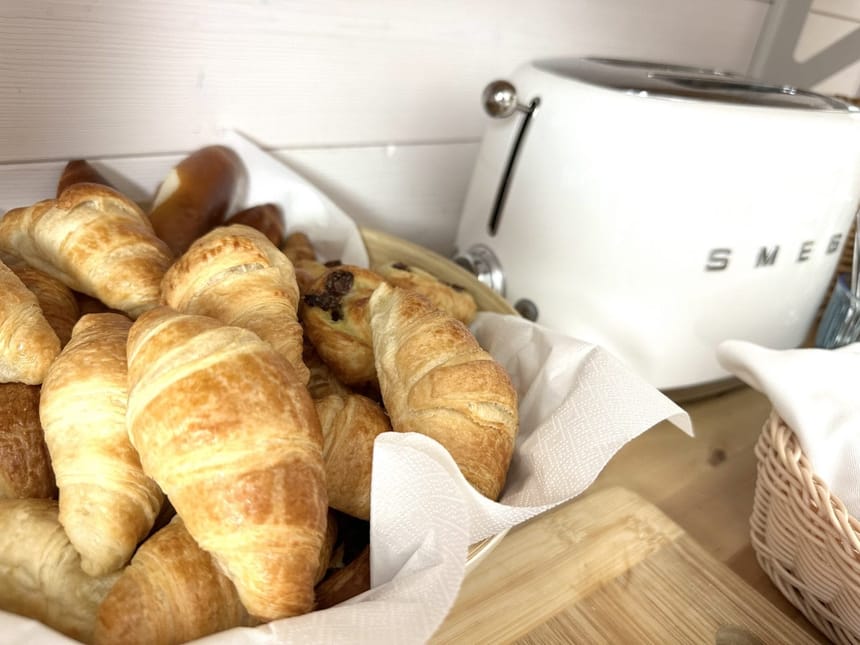 Croissants und ein Toaster