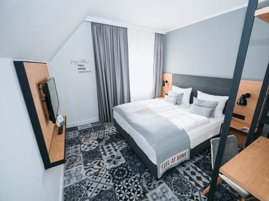 6 Tage Urlaub im Coffee Fellows Hotel Puchheim