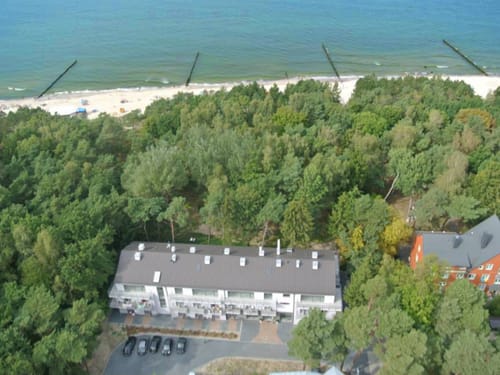Luftaufnahme Hotel bei Sonnenschein