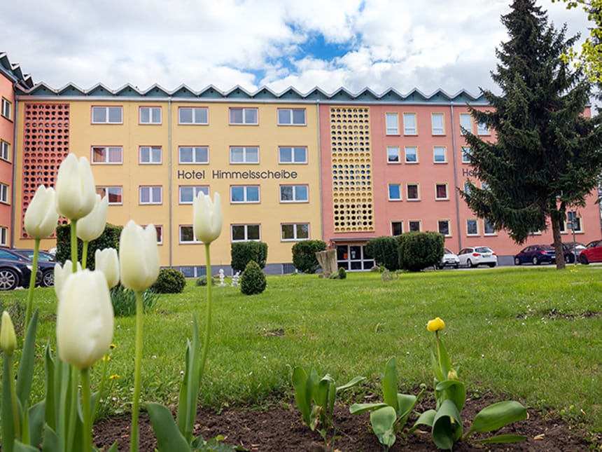 Aussenansicht Hotel Himmelsscheibe