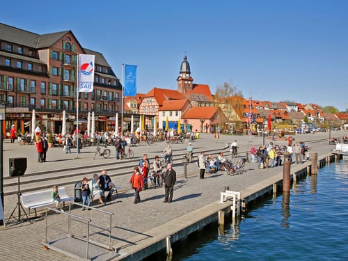 Ort Ware am Hafen