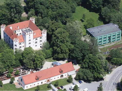 Luftaufnahme des MK Hotel Schlossparkhotel