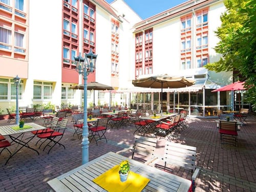 Terrasse im Innenhof