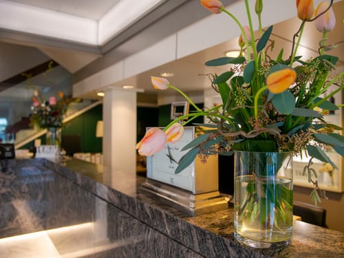 Rezeptiom mit Strauss Blumen
