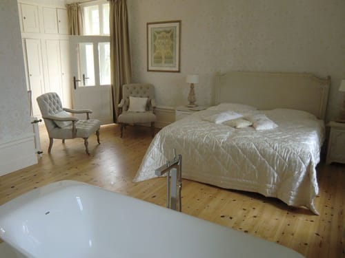 Große Suite mit Badewanne