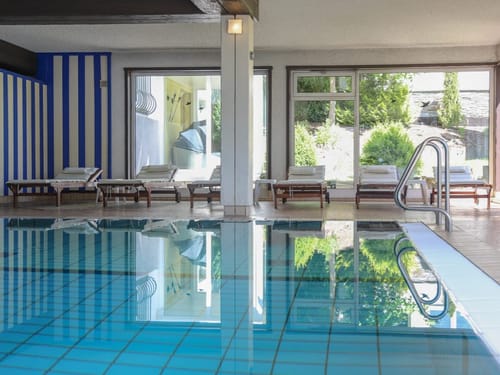Wellnessbereich mit Hallenbad im Hotel Störmann