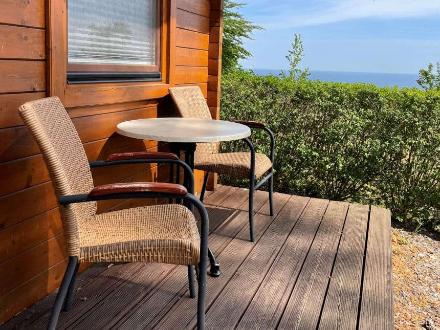 Terrasse mit Sitzmöglichkeiten