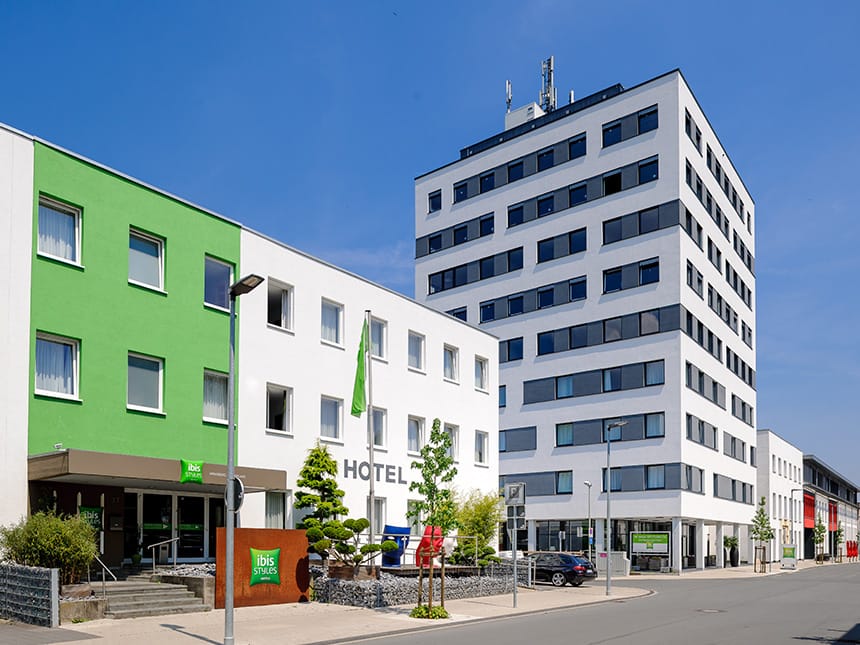 Aussenansicht bei Sonnenschein