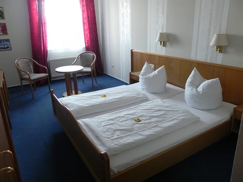 einfaches Doppelzimmer