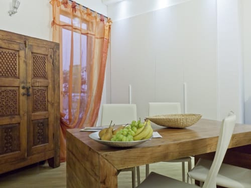 Obstteller auf dem Tisch