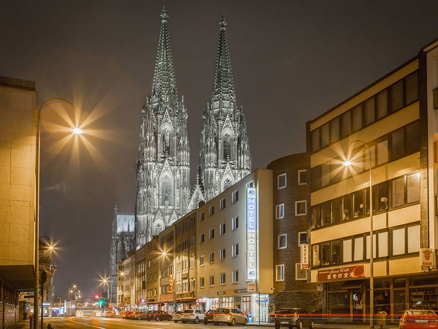 4 Tage Urlaub im a&o Köln Dom in der Rheinmetropole Köln mit Frühstück