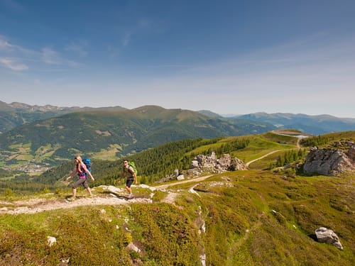 Wanderer auf einem Berg
