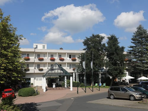 Ansicht vorne Hotel