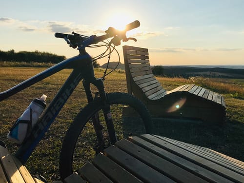 Fahrrad im Sonnenuntergang