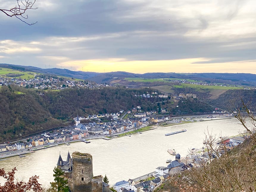 fantastischer Blick auf den Rhein