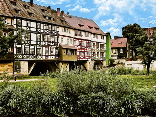 Fachwerkhäuser in Erfurt bei Sonnenschein