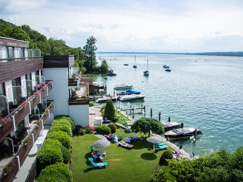 Hotelansicht zur Seeseite