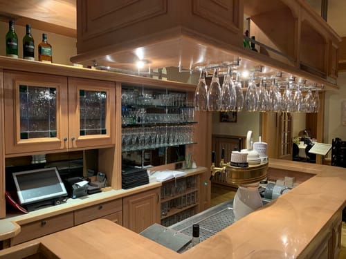 Bar und Theke im Hotel