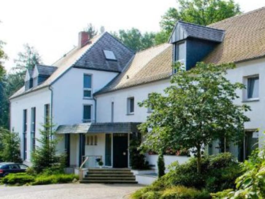 komplette Hotelansicht